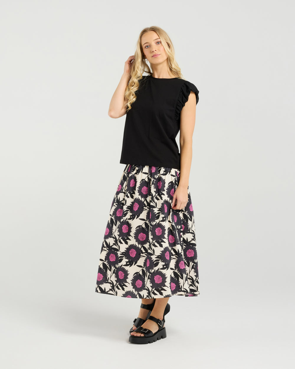 Anna Tee-Black
