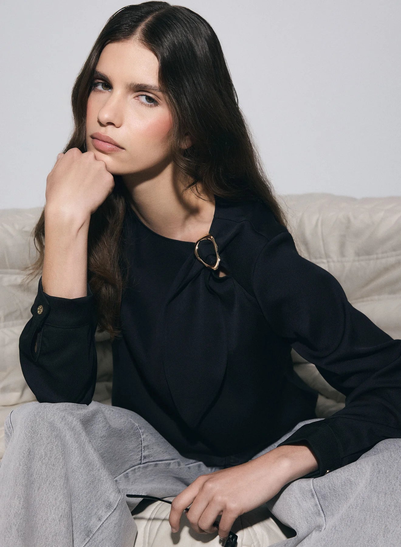 
                  
                    ESMAEE EQUIVALENT BLOUSE - BLACK
                  
                