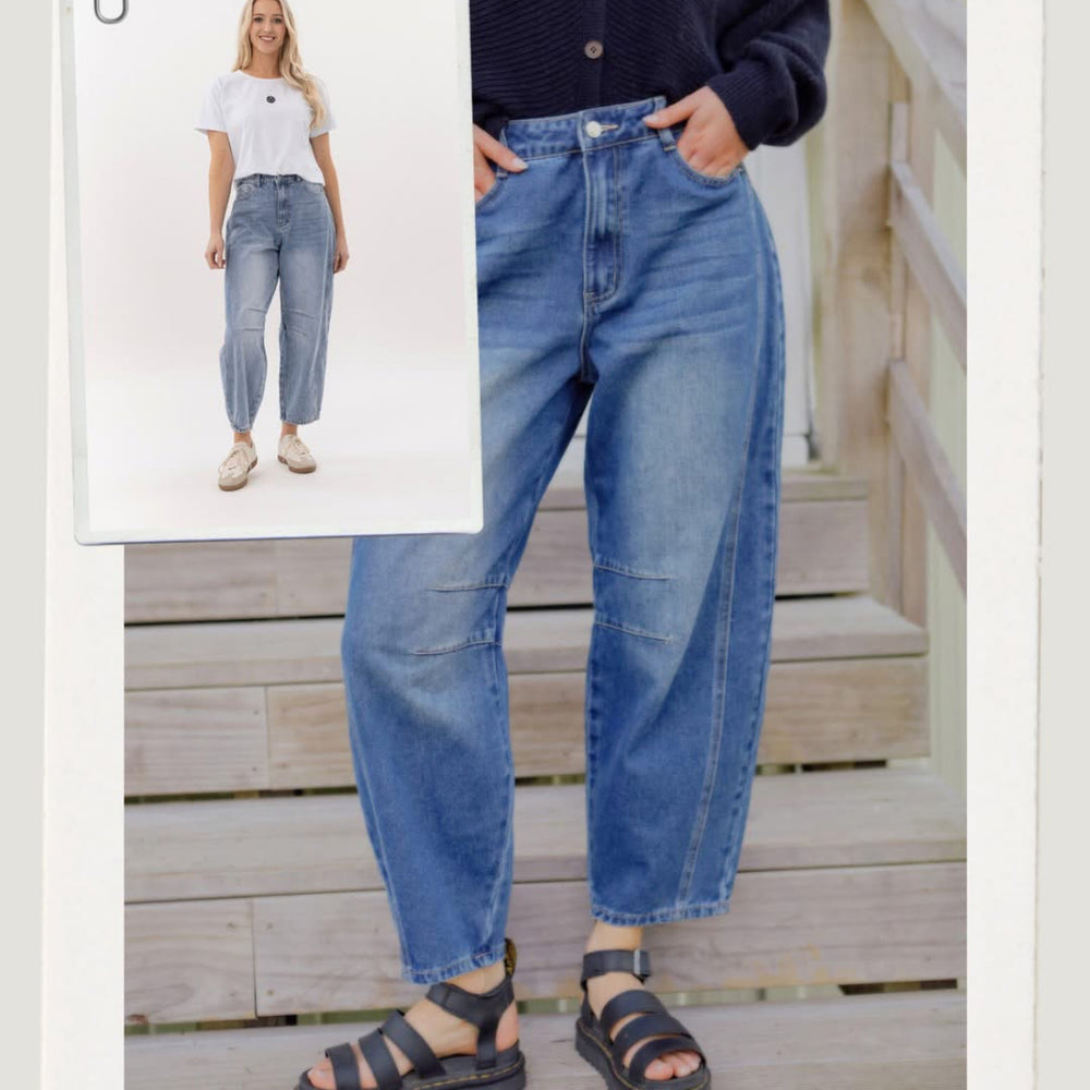 
                  
                    Barrell Jean light Blue
                  
                