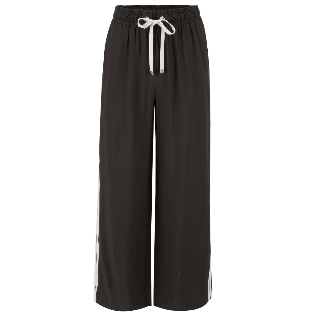 
                  
                    MOKE INDIANA PANT-DARK CHOC-TOP SELLER
                  
                