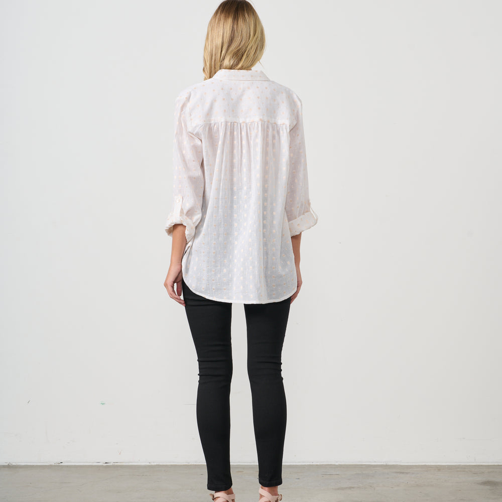 
                  
                    HF2661 SHIRT-JACQUARD LUREX SPOTS
                  
                