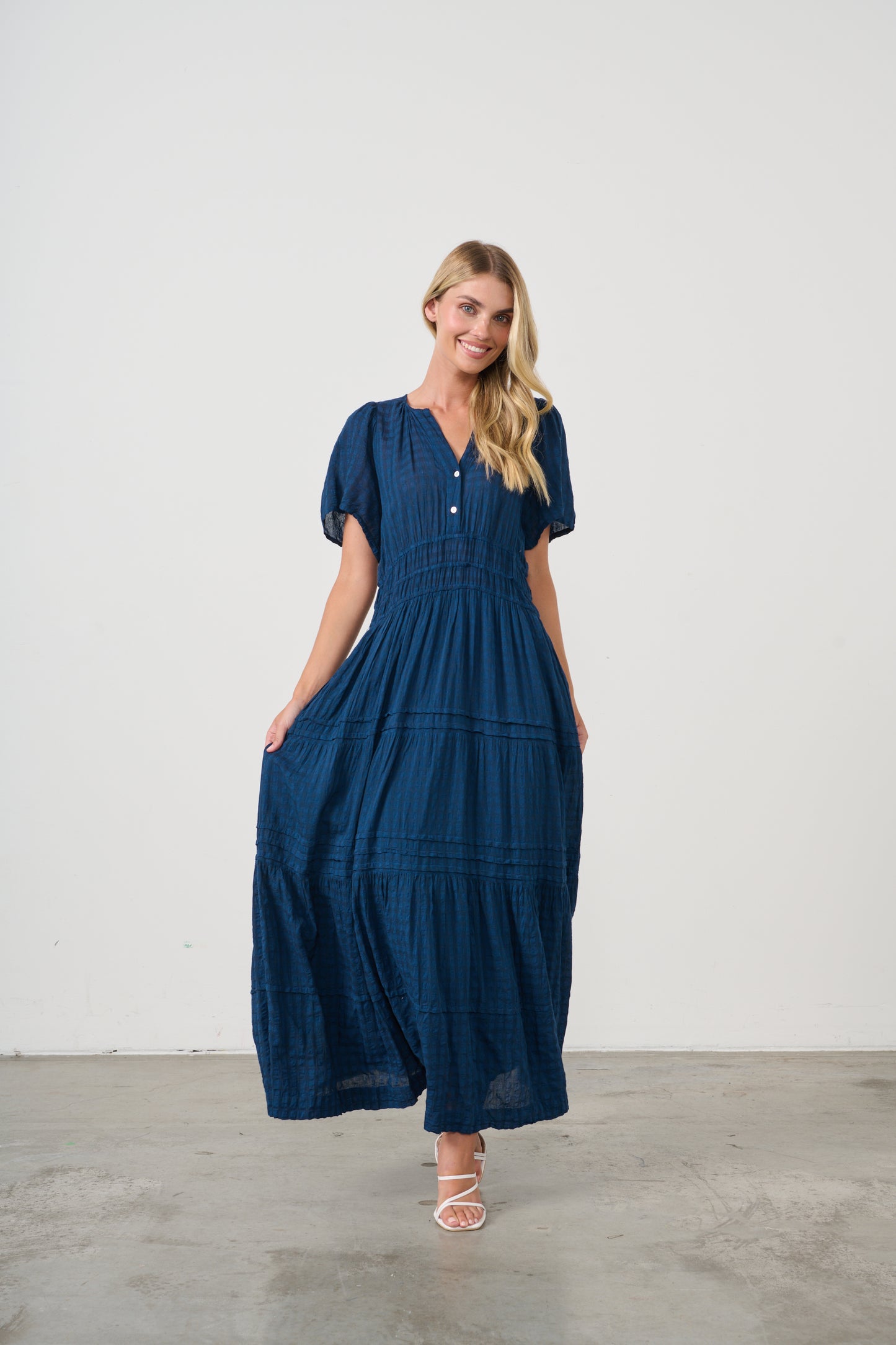 
                  
                    HF2689 SEERSUCKER DRESS
                  
                