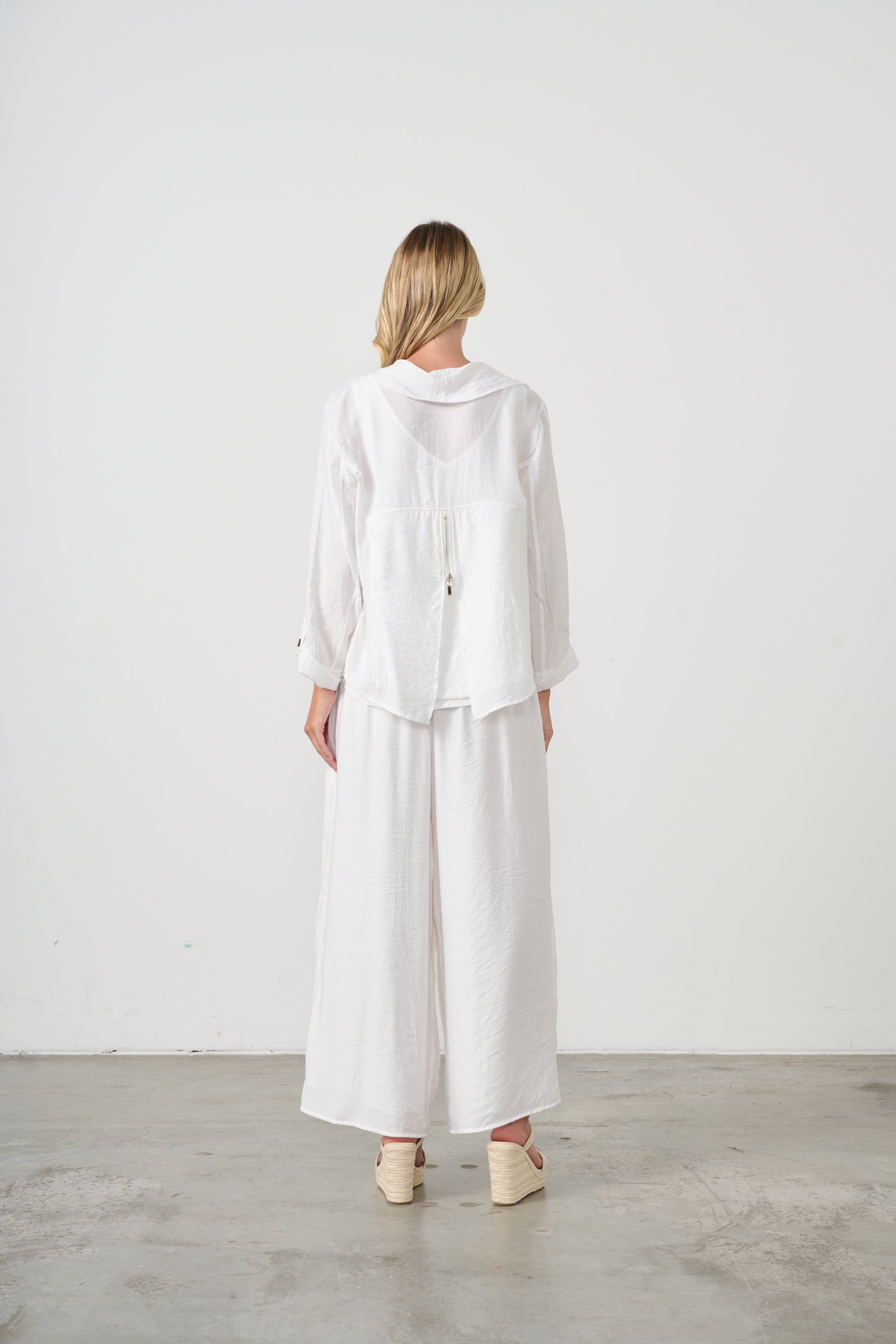 
                  
                    HF2707 BACK FEATURE JACKET-WHITE
                  
                