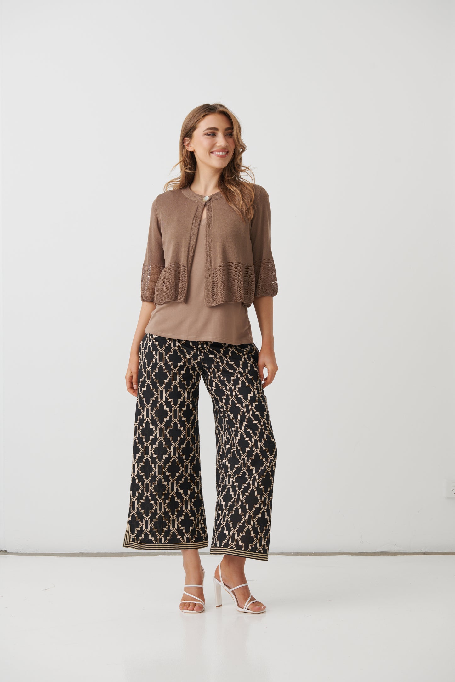 
                  
                    HF2884 Crochet Jacket w/Shell Button-MOCHA
                  
                