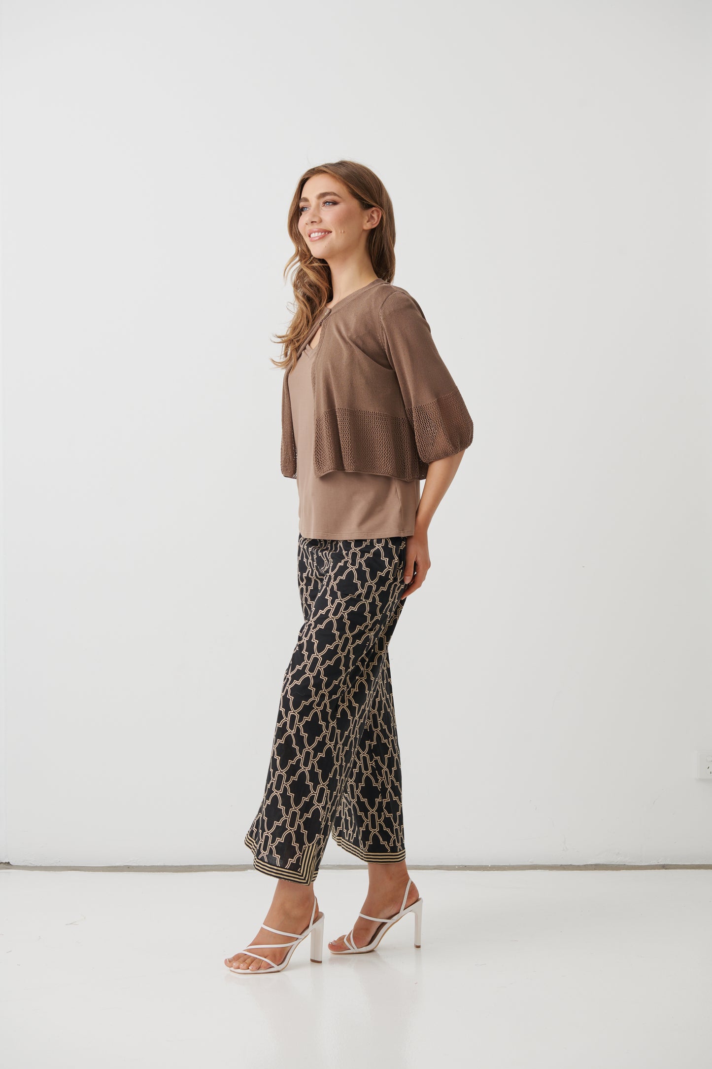 
                  
                    HF2884 Crochet Jacket w/Shell Button-MOCHA
                  
                
