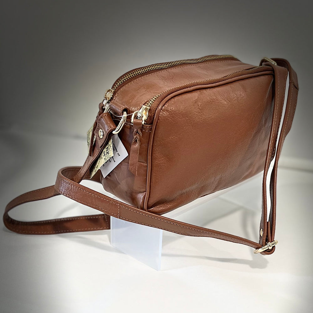 
                  
                    Baron and buxton cross body handbag TAN 25511
                  
                