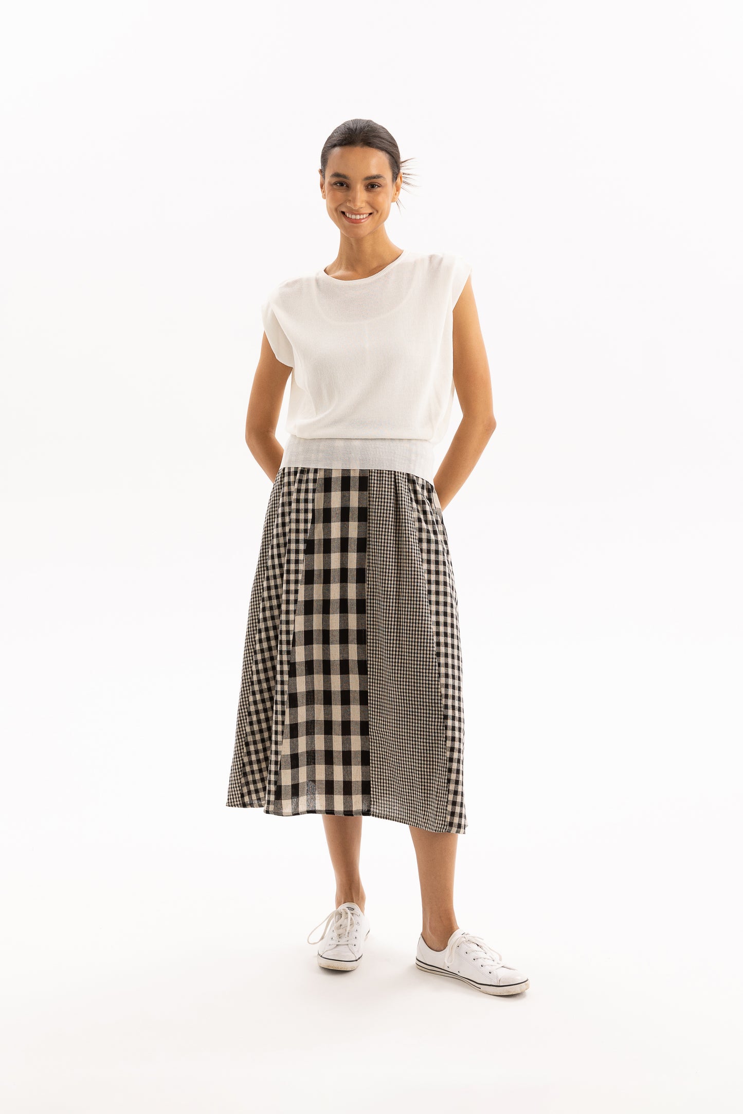 
                  
                    TERESA TOP-WHITE
                  
                