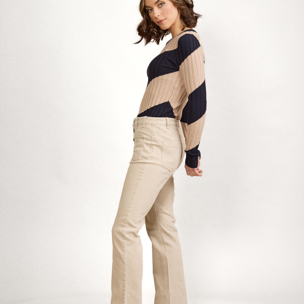 
                  
                    Potter Jean	-Oat Denim
                  
                