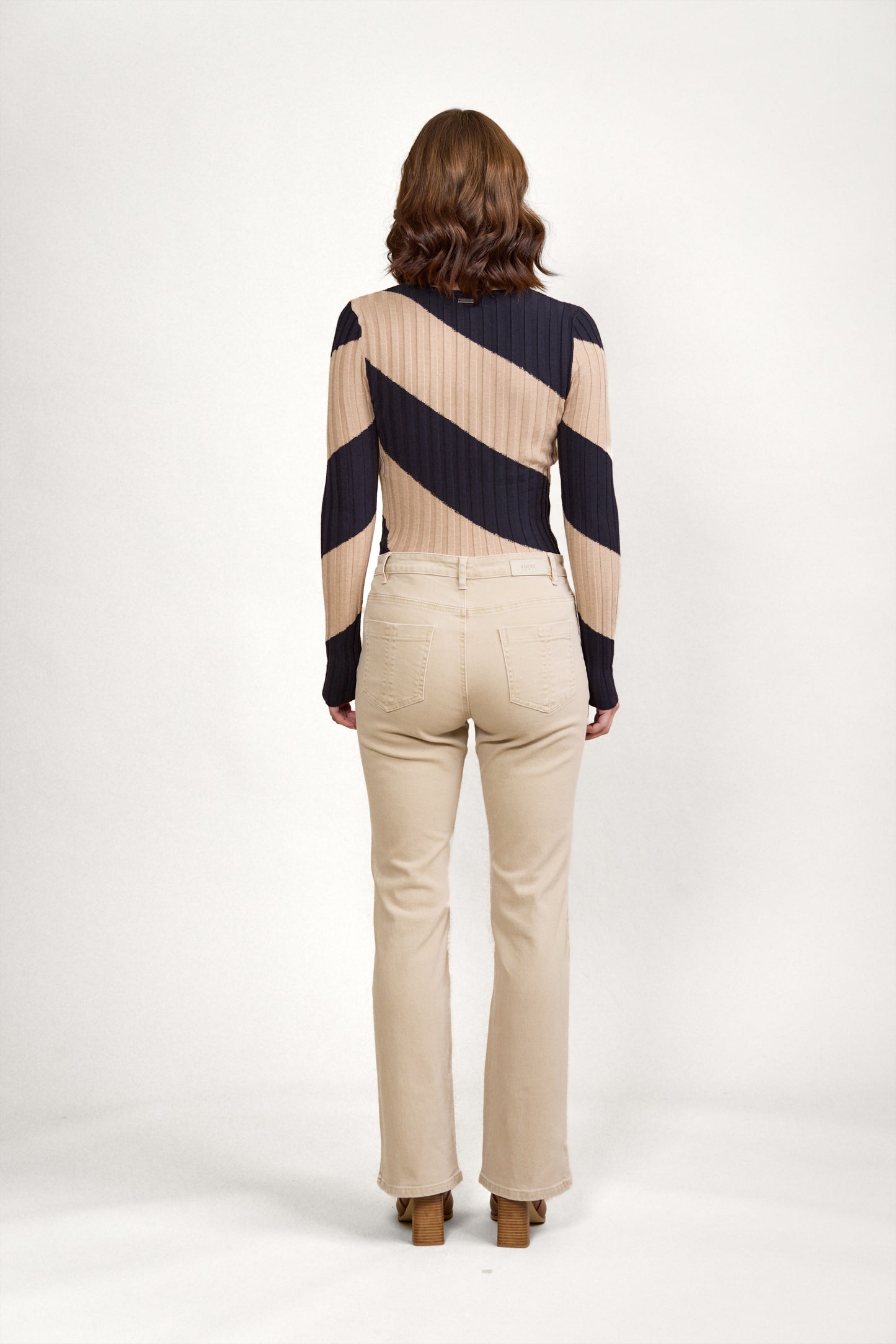 
                  
                    Potter Jean	-Oat Denim
                  
                