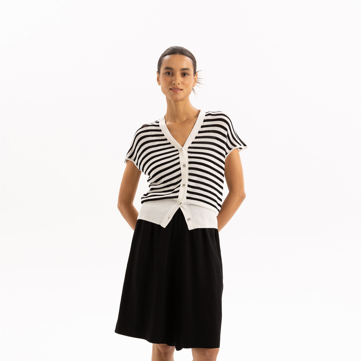 
                  
                    GINA TOP-STRIPE
                  
                