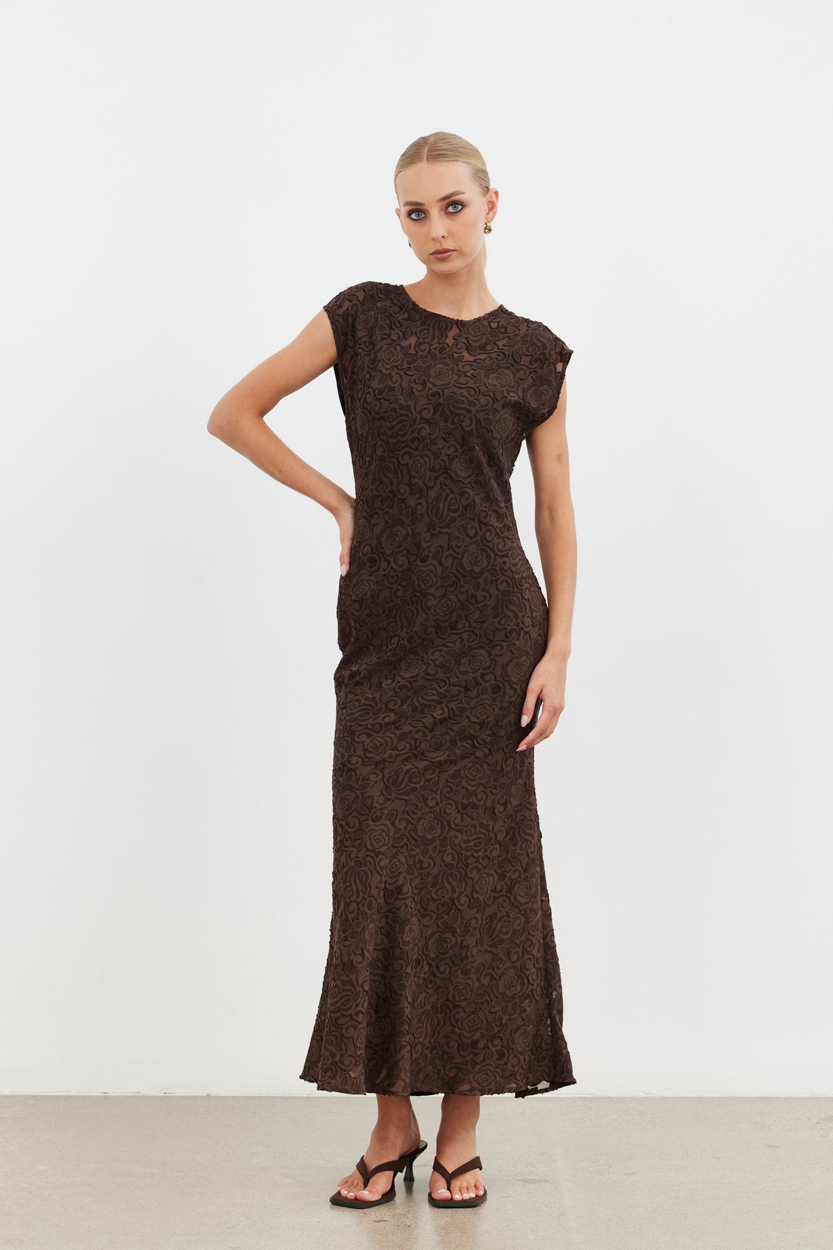
                  
                    ARMANI MAXI DRESS-COFFEE BEAN
                  
                
