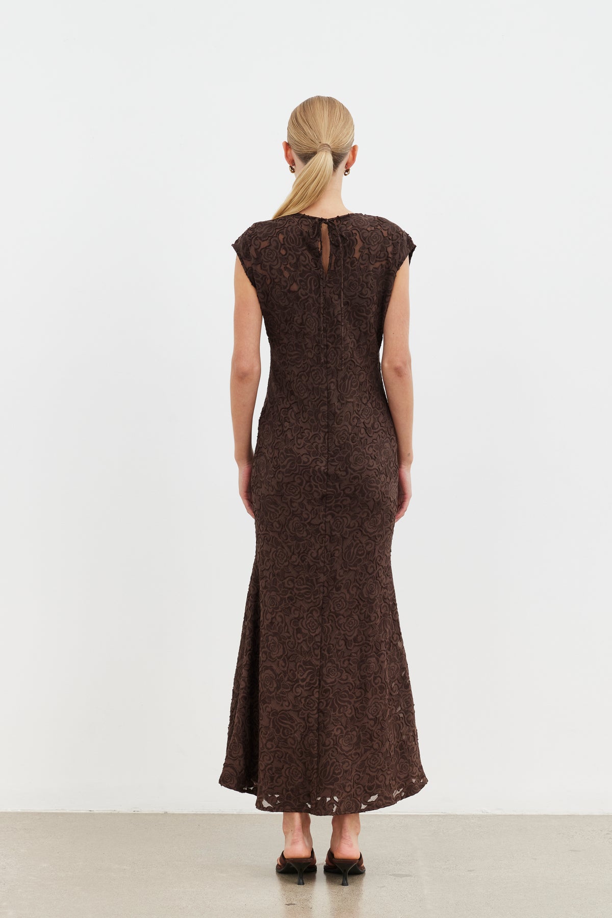 
                  
                    ARMANI MAXI DRESS-COFFEE BEAN
                  
                