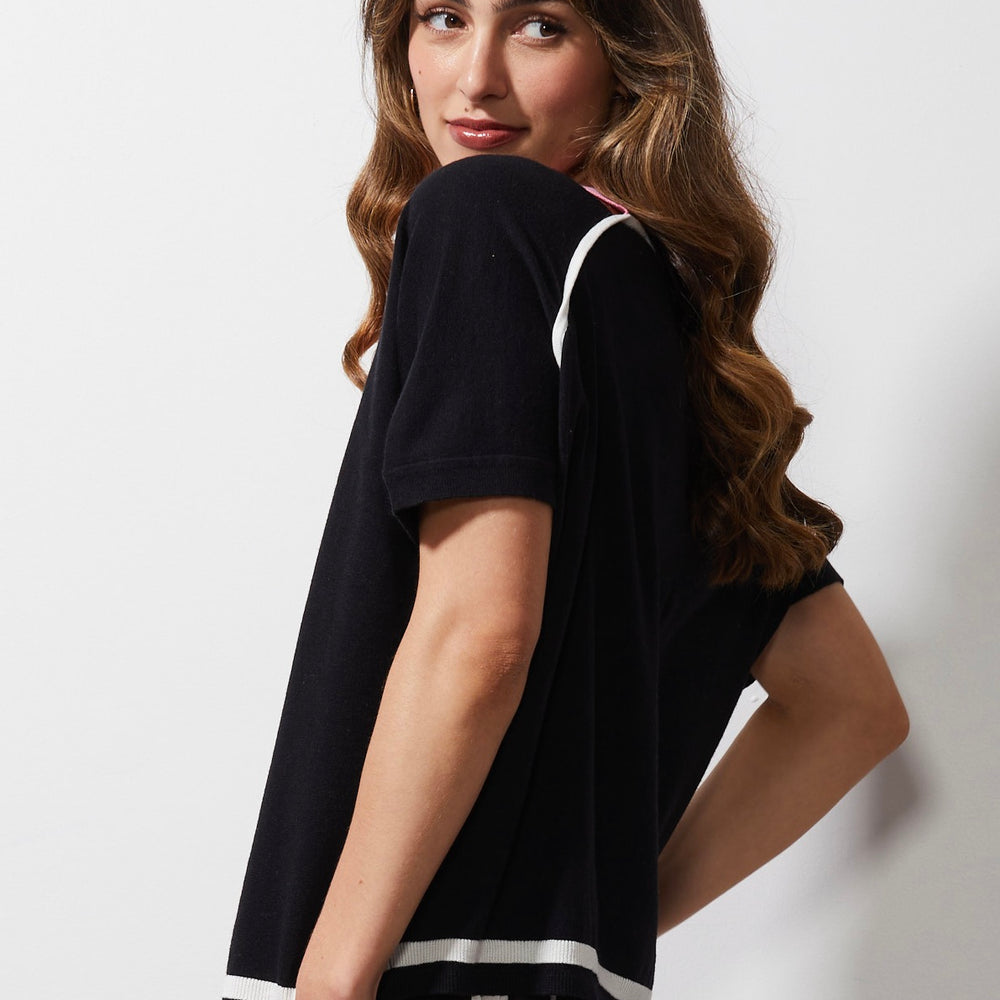 
                  
                    Pipped Top -Black/pink
                  
                