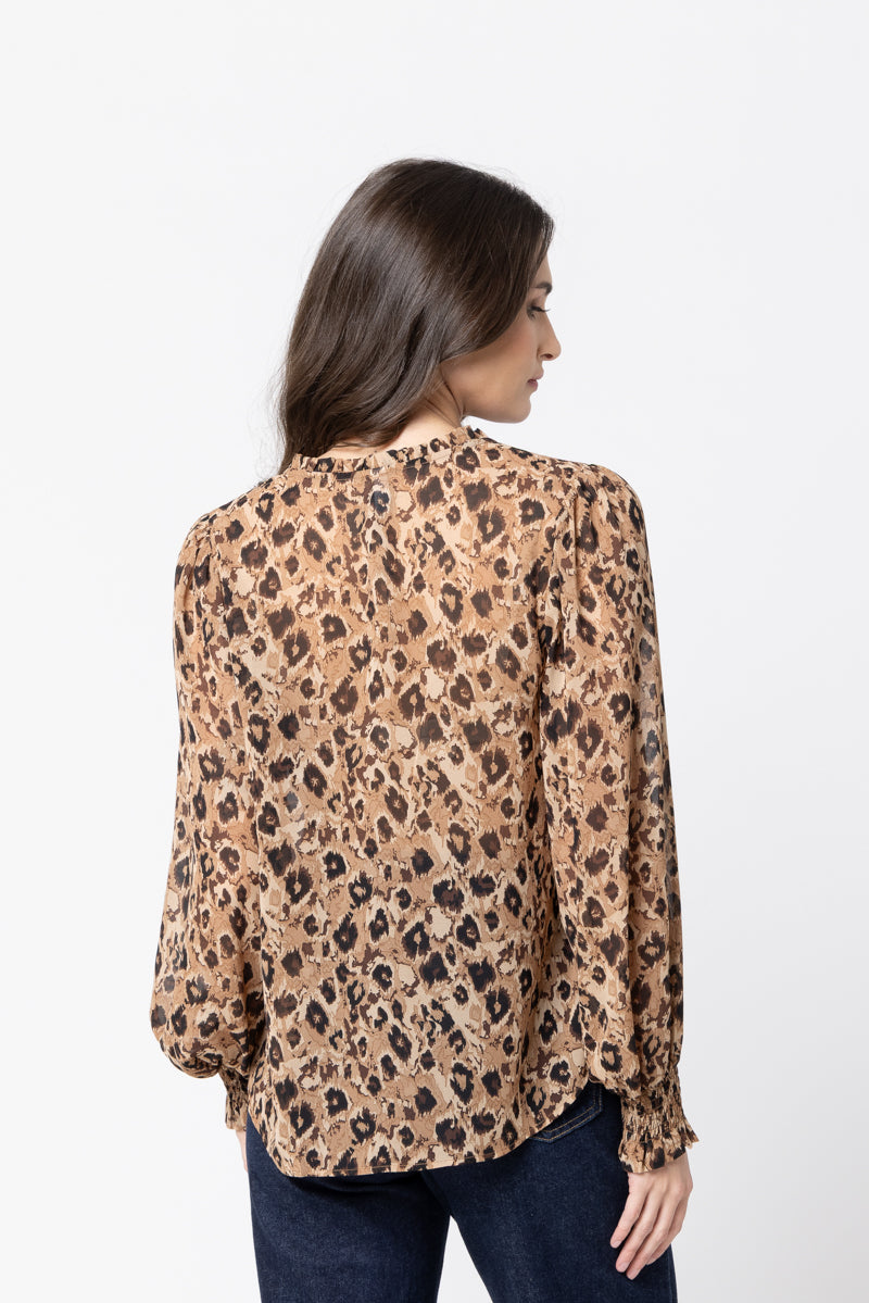 
                  
                    MOVEMENT BLOUSE-RAWR
                  
                
