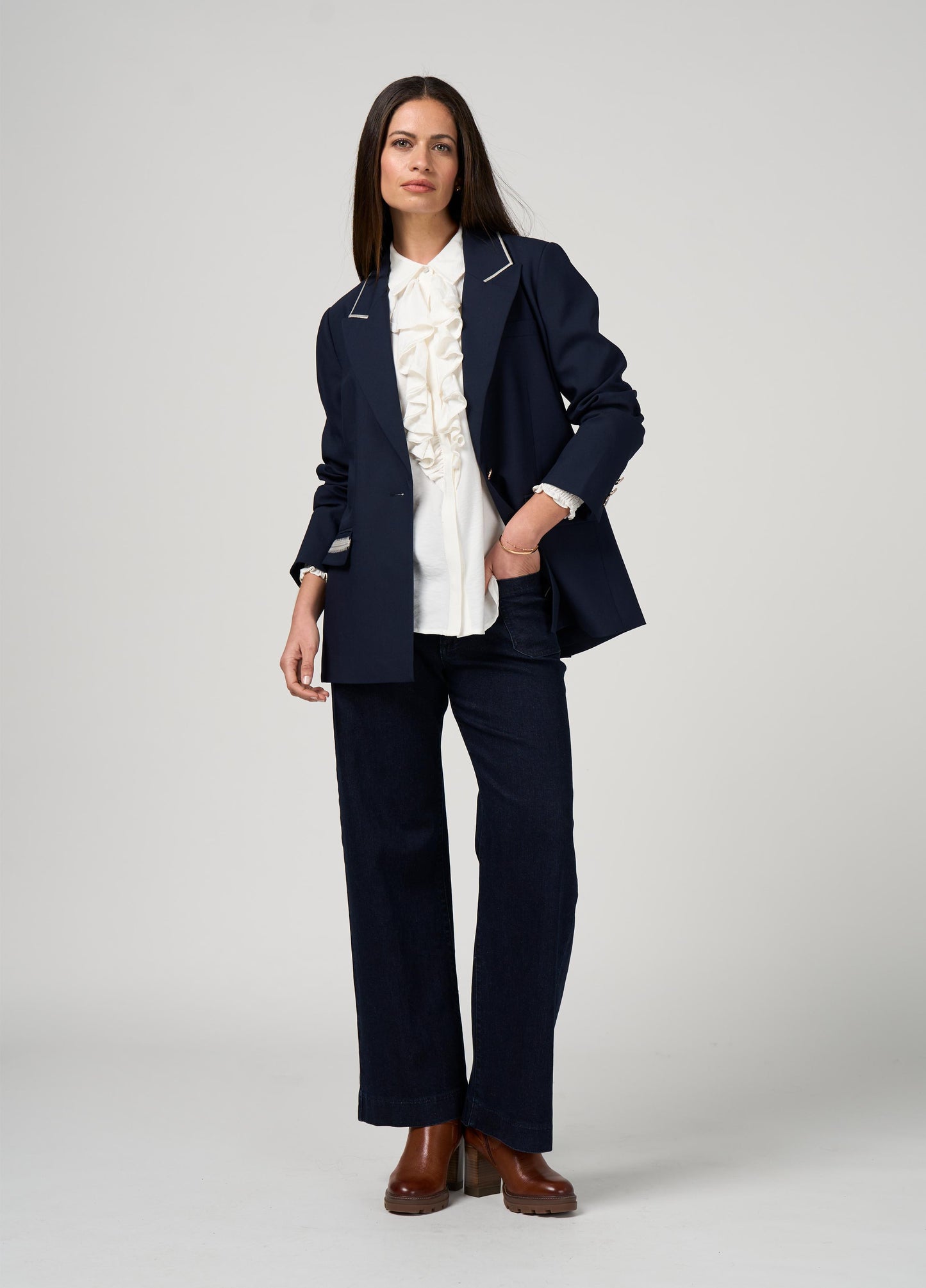 
                  
                    LS3249 BESPOKE BLAZER-INDIGO
                  
                