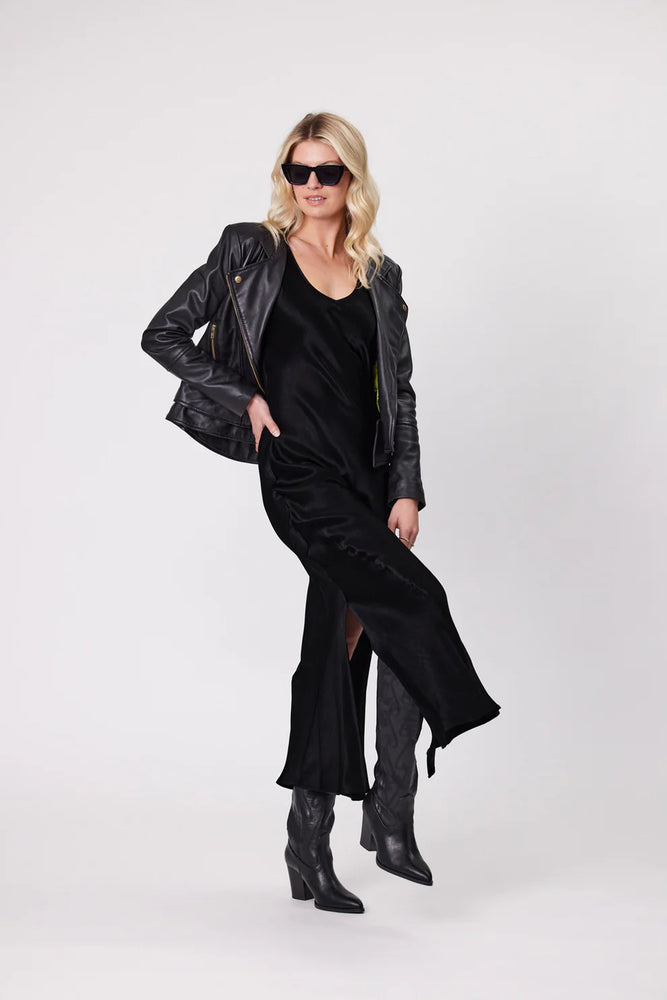 
                  
                    Evelyn Dress Black
                  
                
