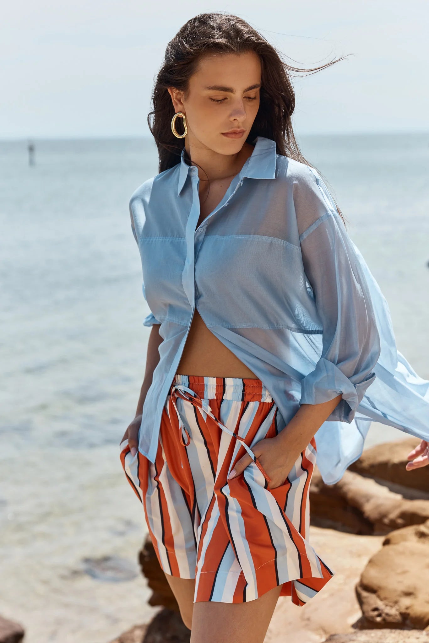 
                  
                    VAL OVEERSIZED SHIRT-PALE BLUE
                  
                