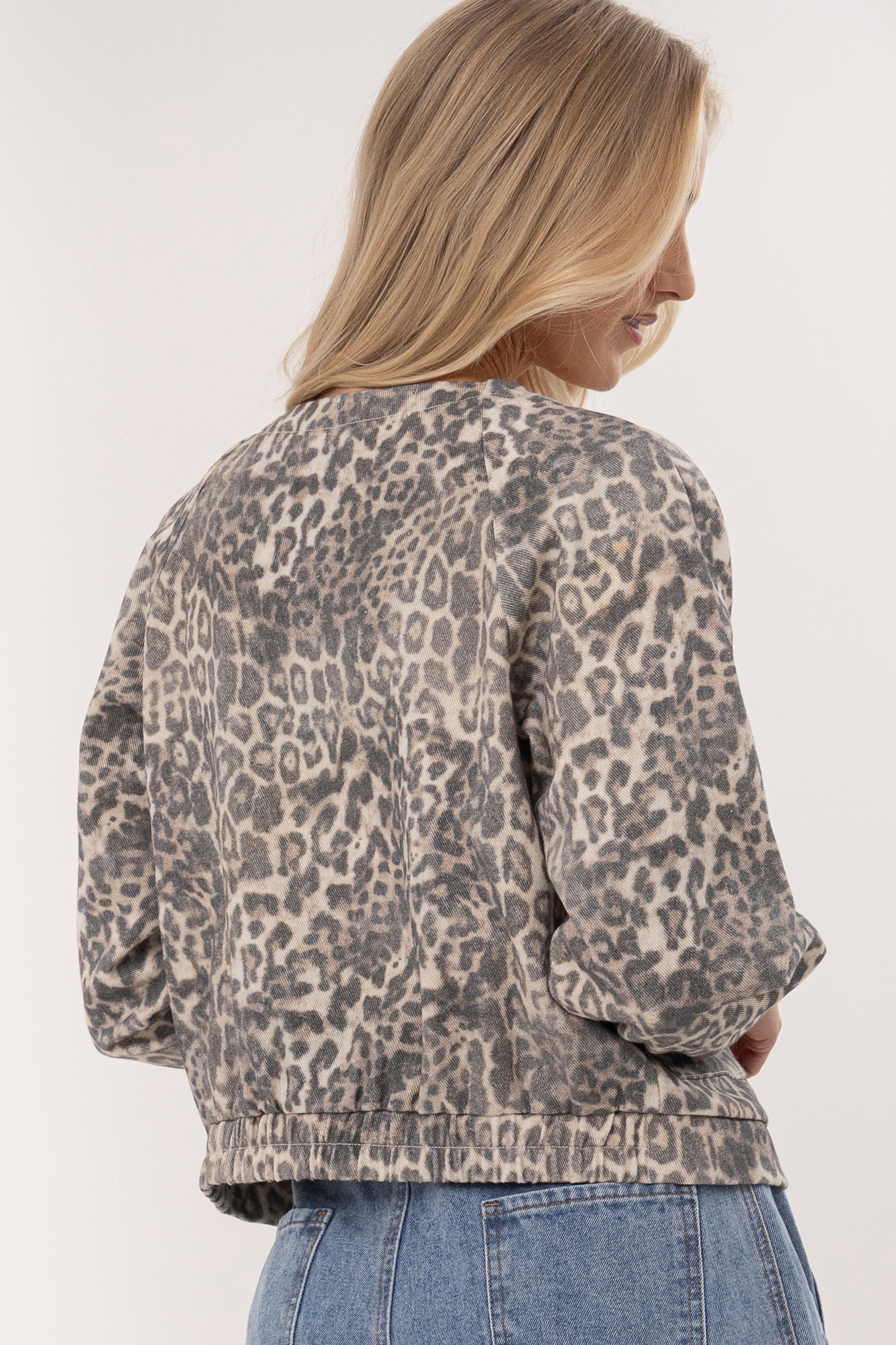 
                  
                    ZIP LINE BOMBER-LEOPARD
                  
                