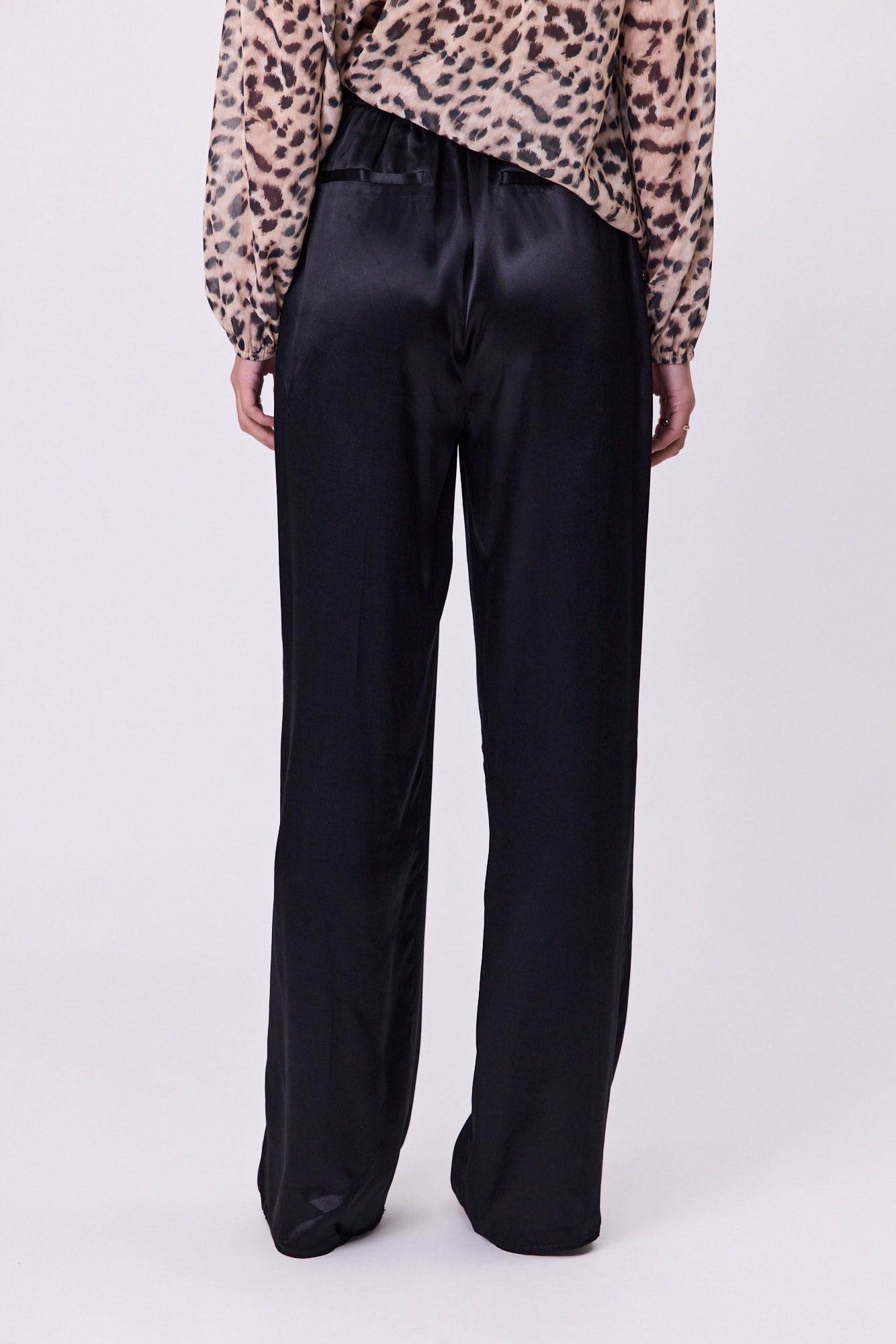 
                  
                    BOWIE PANT-BLACK
                  
                