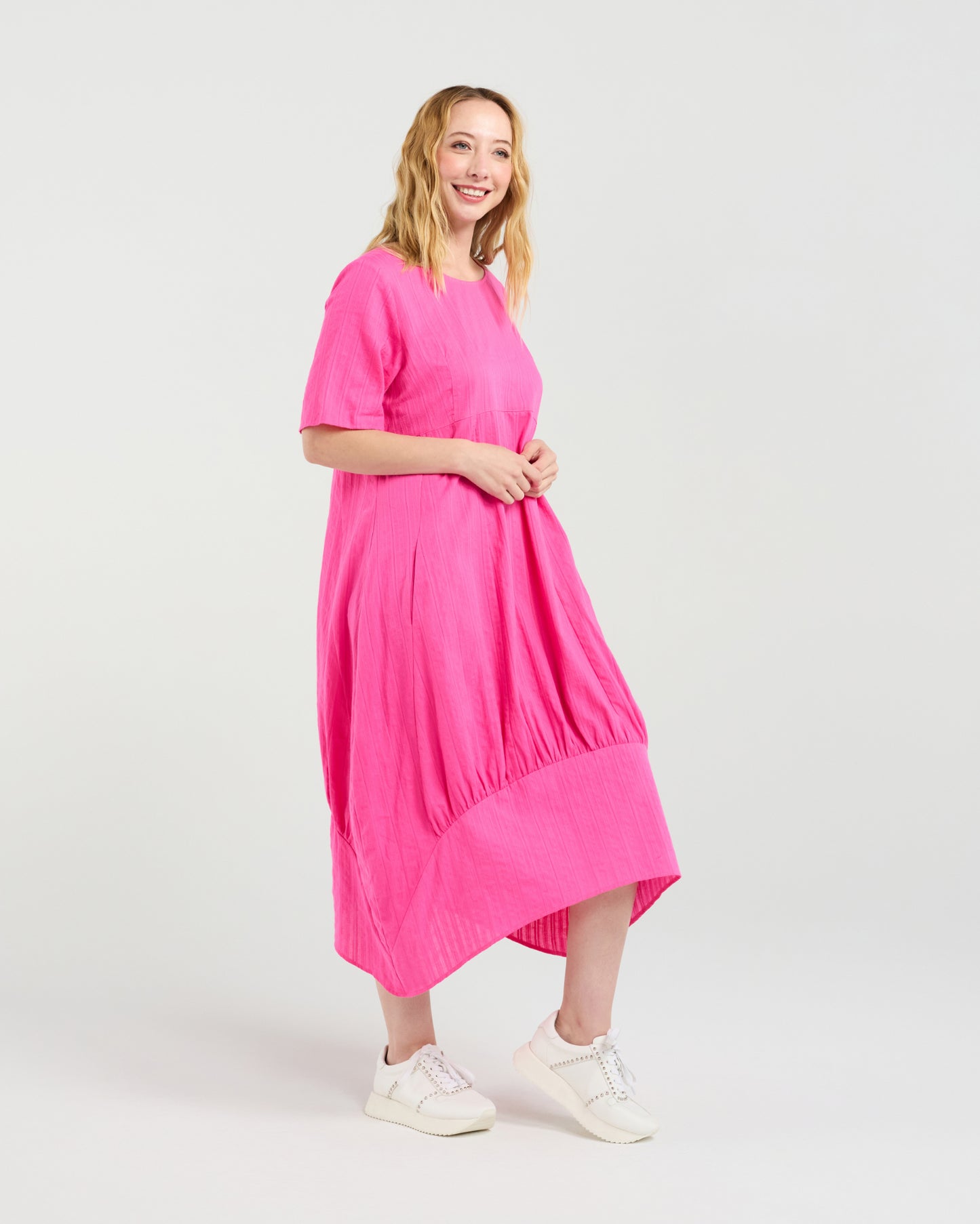 
                  
                    Selena Dress-Pink
                  
                