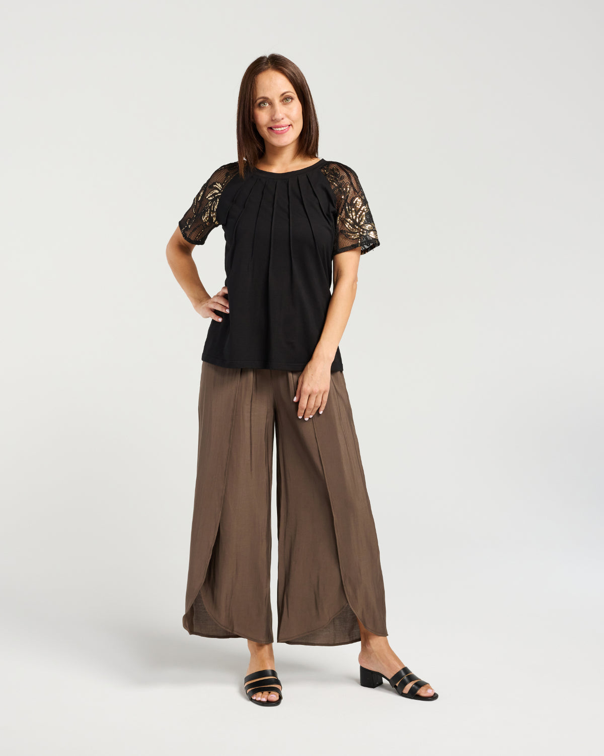 
                  
                    SEDUCE SELAH TOP-BLACK
                  
                