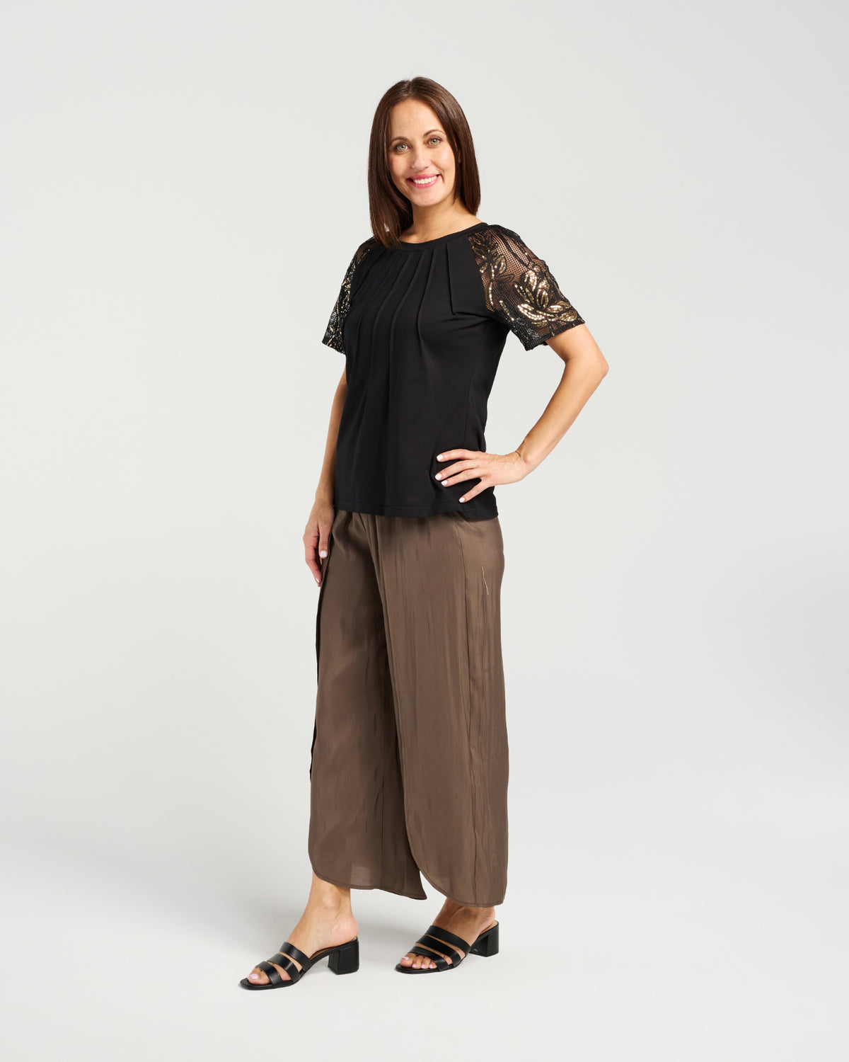 
                  
                    SEDUCE SELAH TOP-BLACK
                  
                