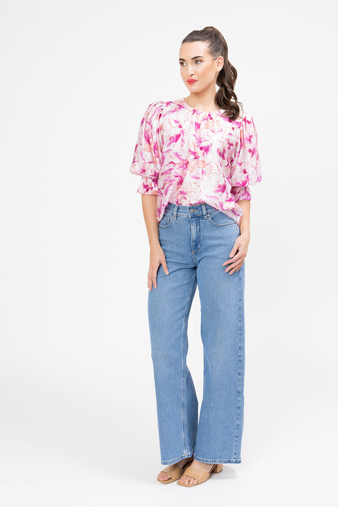 
                  
                    MAGNIFICENT TOP-Pink Splash
                  
                