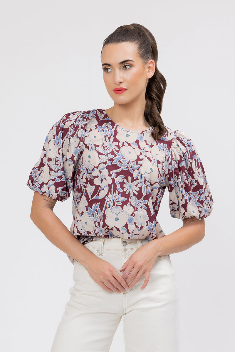 RELAXED CAREFREE TOP-MERLOT FIELD