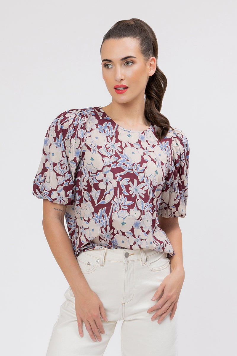
                  
                    RELAXED CAREFREE TOP-MERLOT FIELD
                  
                