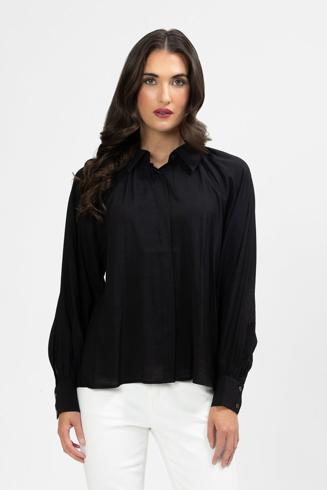 
                  
                    Lizzie Shirt-Black
                  
                