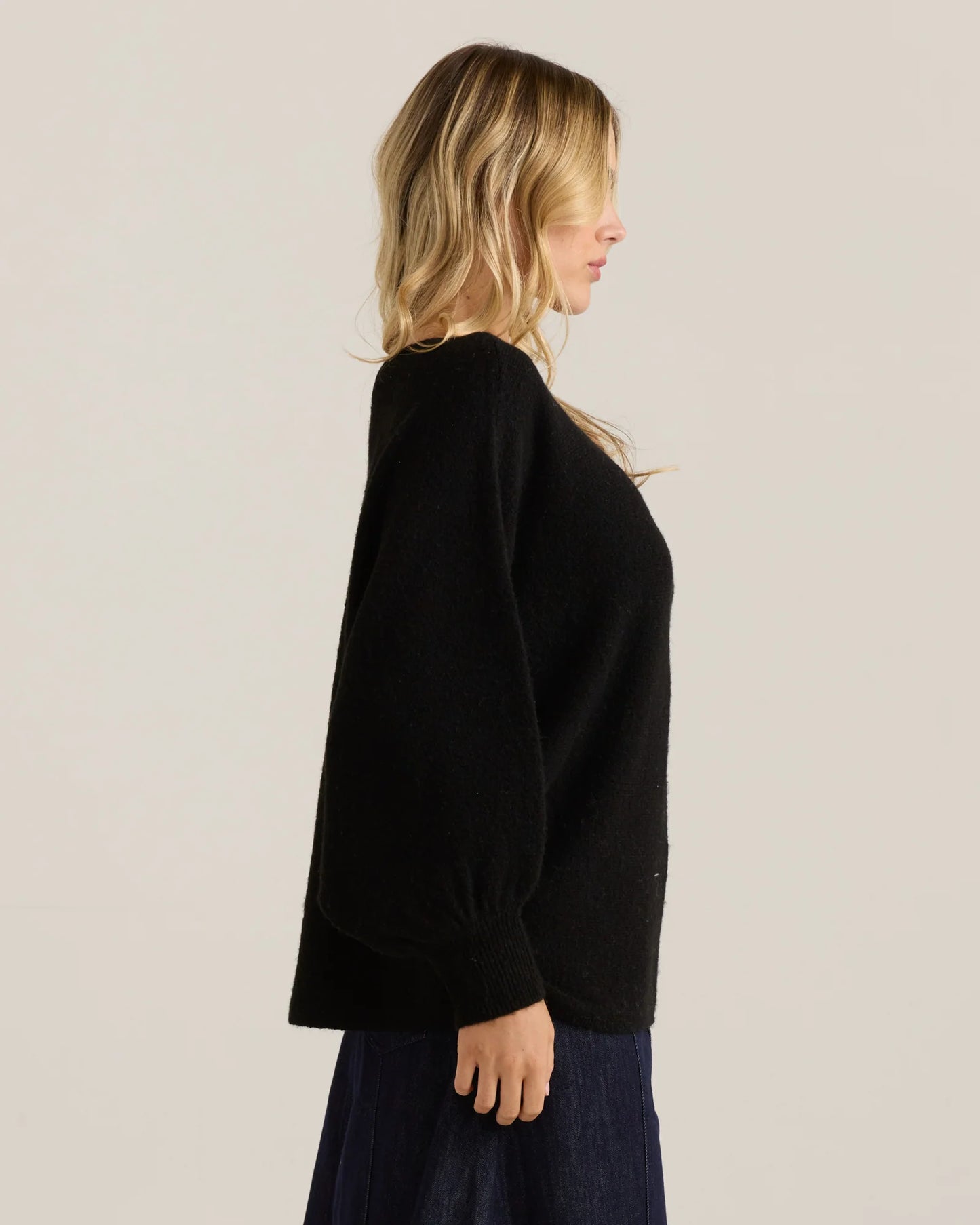 
                  
                    Casey Knit - Black
                  
                
