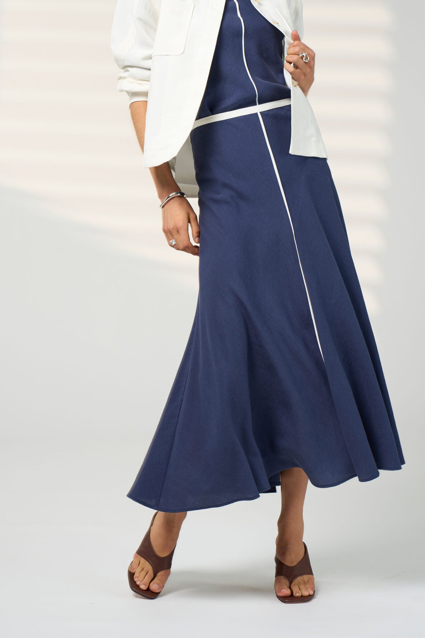 
                  
                    MADLY SWEETLY DUALITY SKIRT-SILK WHITE
                  
                