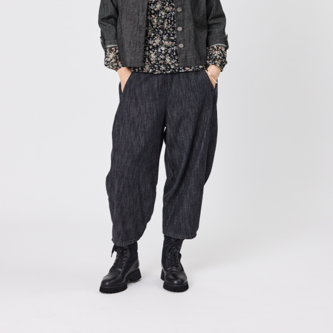 
                  
                    SONJA PANT-BLACK DENIM-PRE ORDER DUE FEB
                  
                