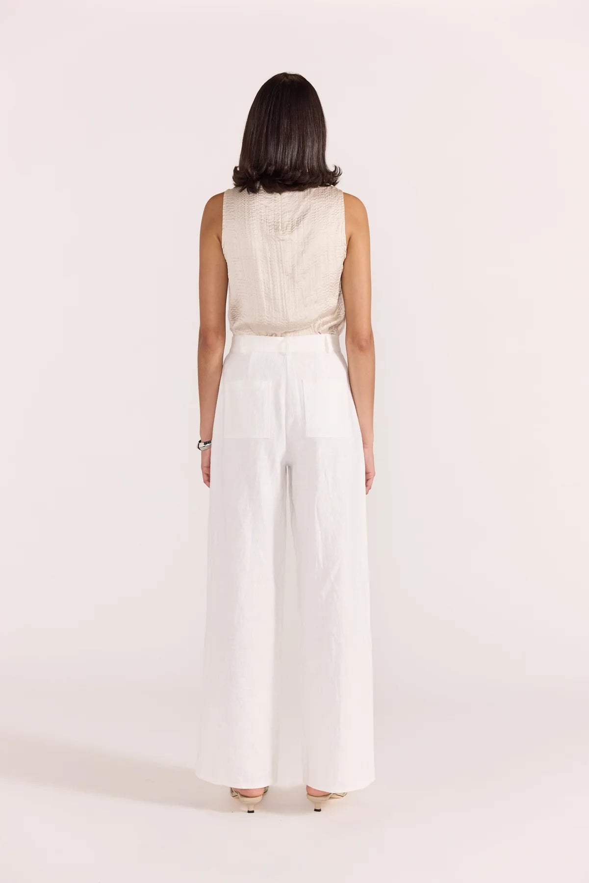 
                  
                    THALIA TOP - BEIGE
                  
                