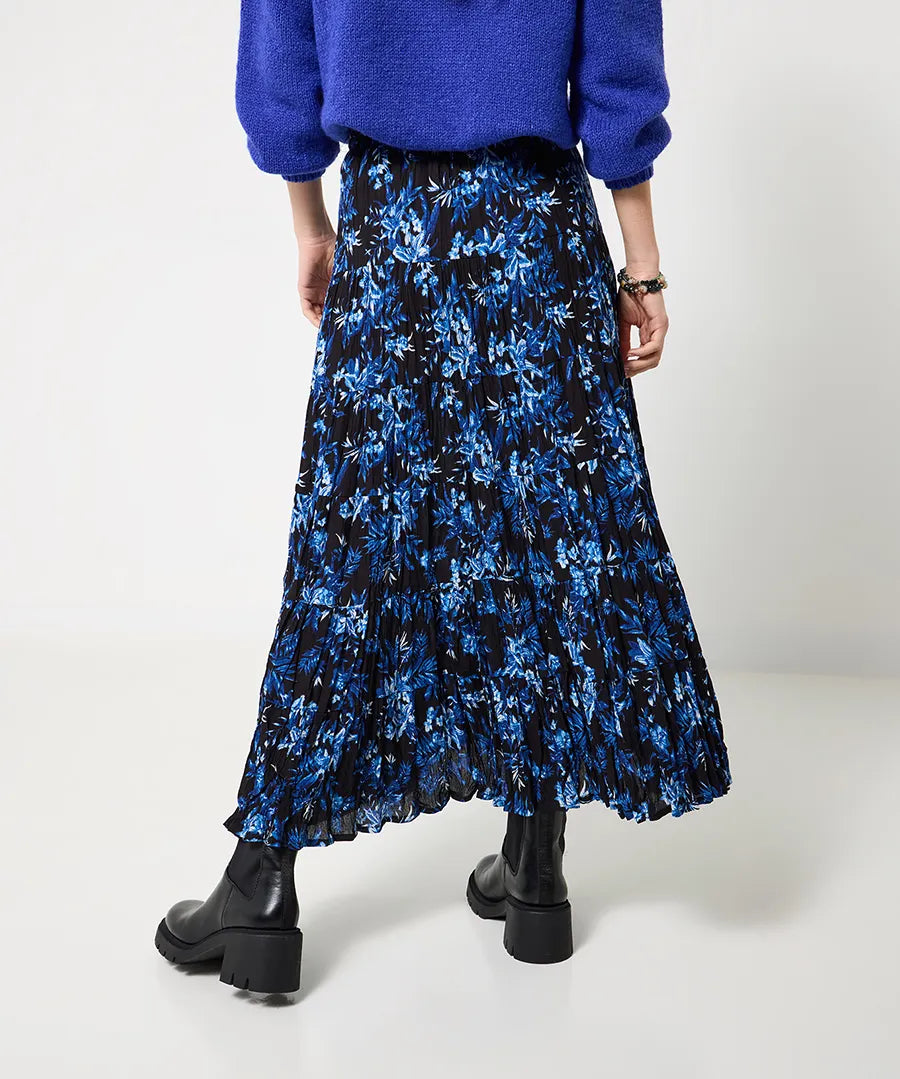 
                  
                    AUTUMN BLUES MAXI SKIRT-BLUE
                  
                