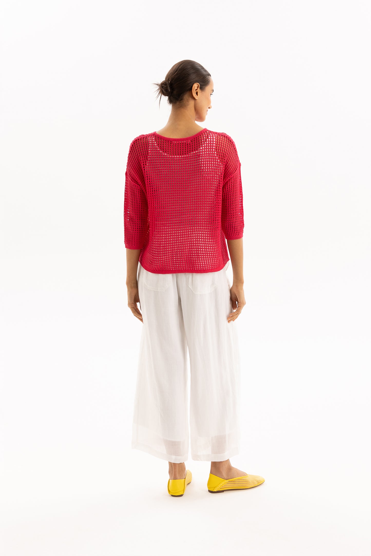 
                  
                    REBE TOP-HOT PINK
                  
                