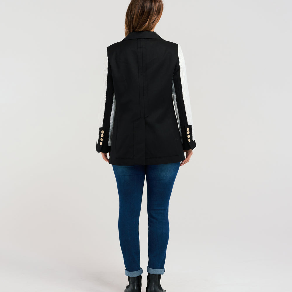
                  
                    Logan blazer	Black
                  
                