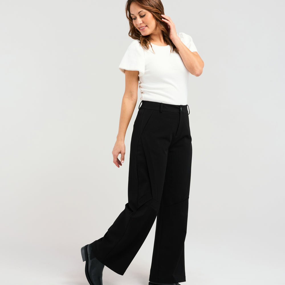 
                  
                    Esme pant	Black
                  
                