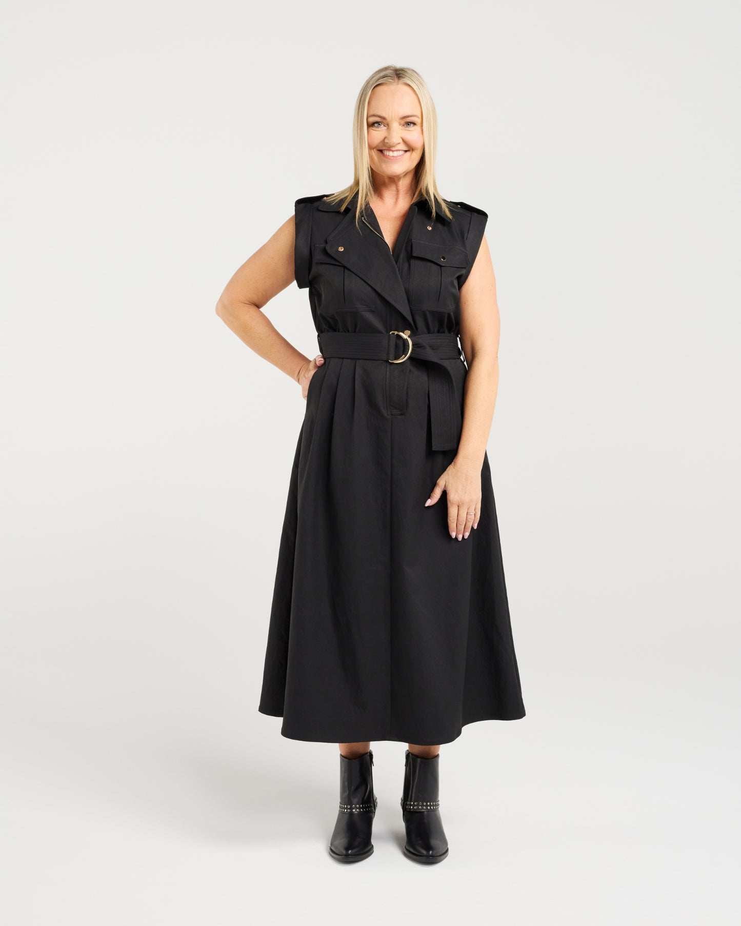 
                  
                    Nixie Dress-Black
                  
                