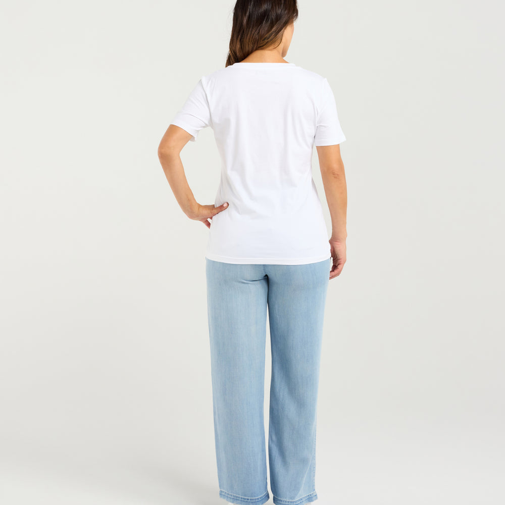 
                  
                    Lara T-shirt-White
                  
                