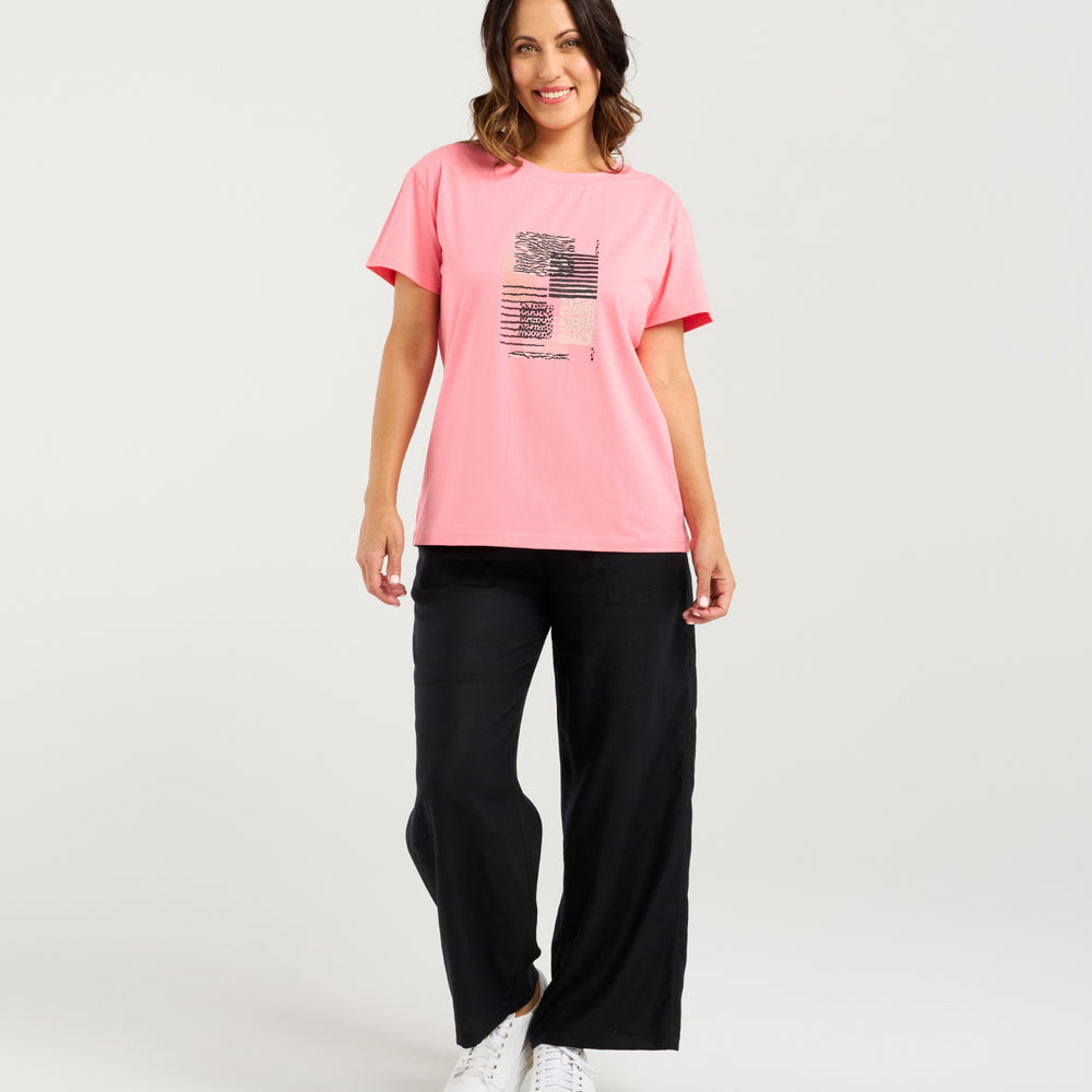 
                  
                    Livia T-shirt-Pink
                  
                
