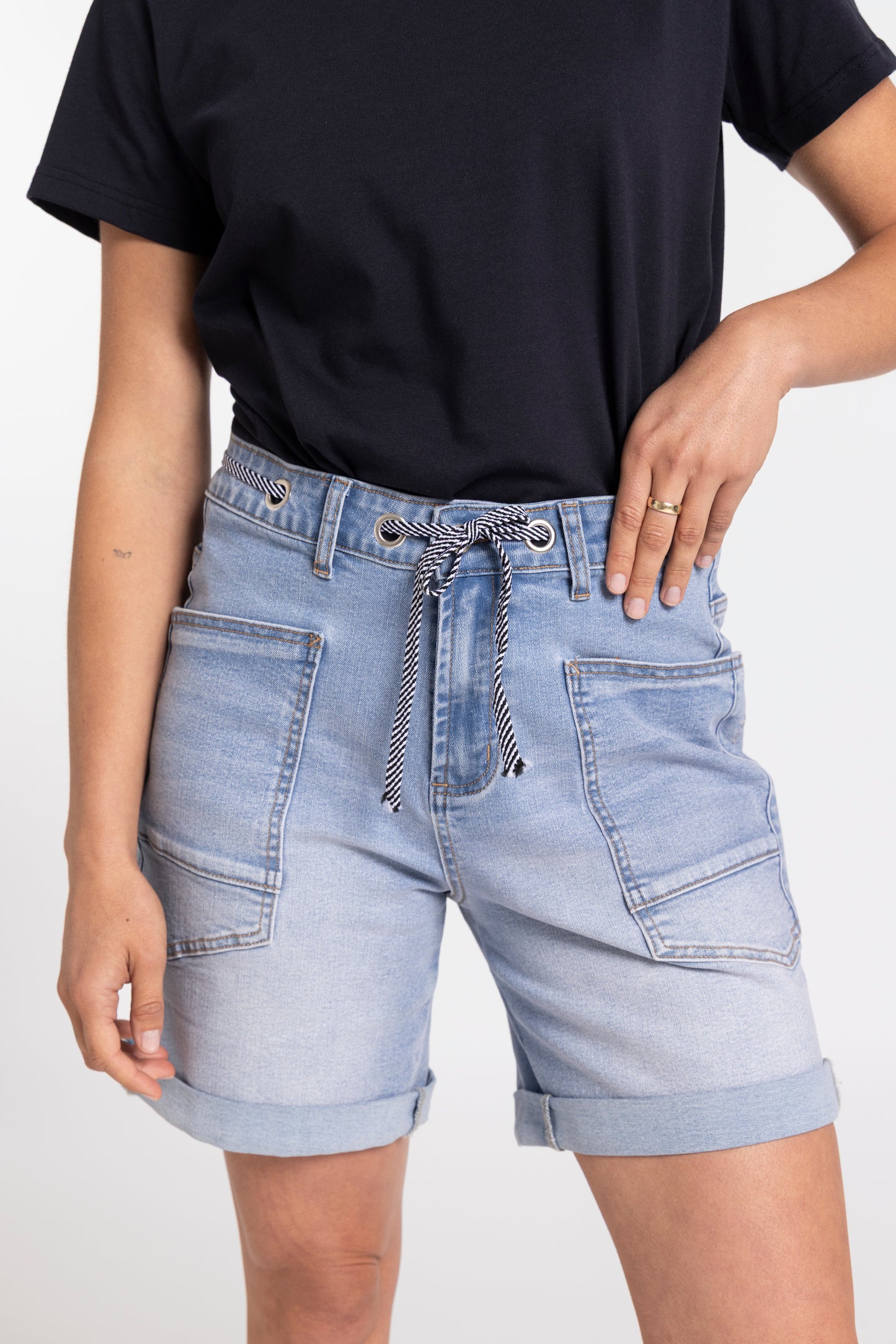 
                  
                    BELLA DENIM SHORT-BLUE
                  
                