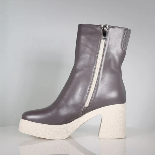 
                  
                    MINX Cameo-Slate
                  
                