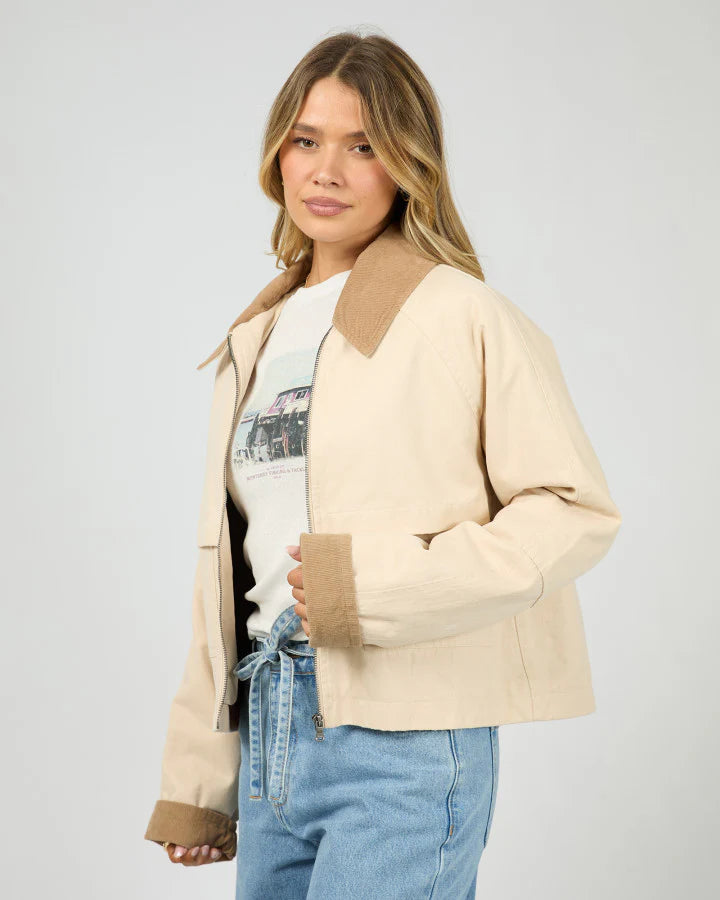 
                  
                    ALL ABOUT CHICAGO JACKET-Vanilla
                  
                