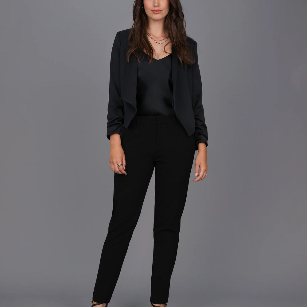 
                  
                    Hart Bolero
                  
                