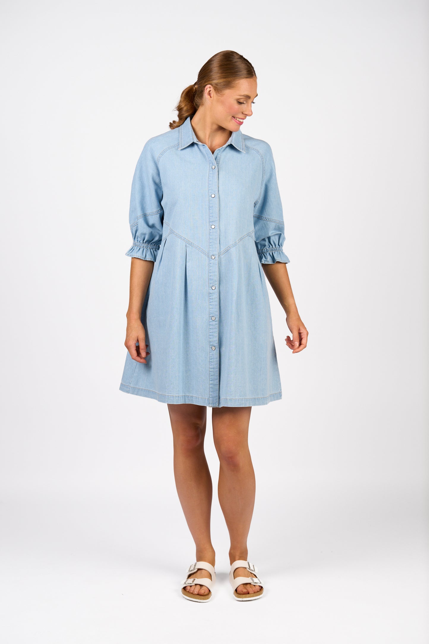 
                  
                    Piper Dress K1045-Light Wash
                  
                