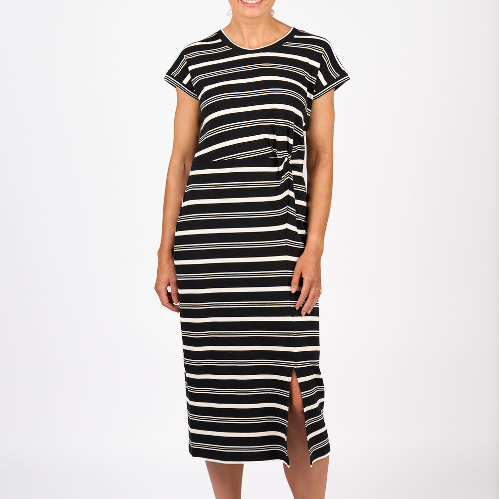 
                  
                    K1047 Parker Dress-Black/White
                  
                