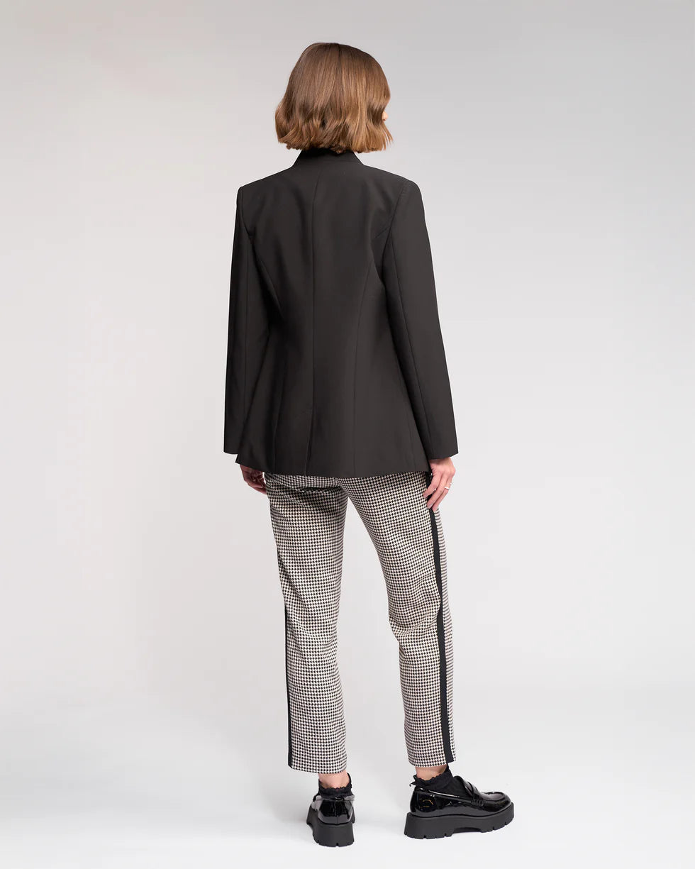 
                  
                    Knewe Carter Blazer | Black
                  
                