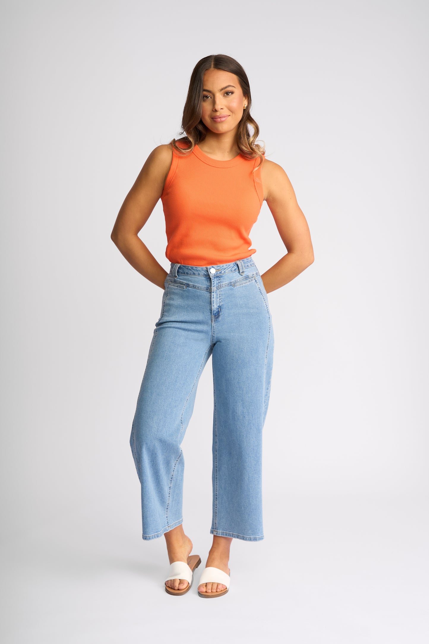 
                  
                    KNEWE INDEX JEAN-LIGHTWASH DENIM
                  
                