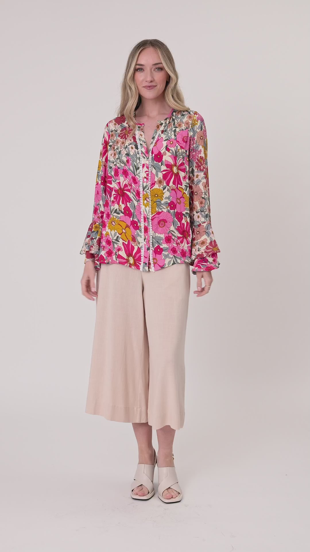 
                  
                    Load and play video in Gallery viewer, Contessa Top -Garden Print
                  
                
